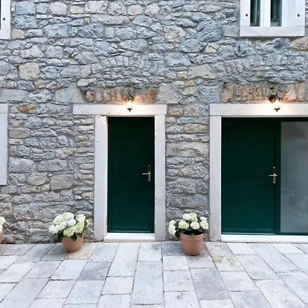 Lapidea Studio